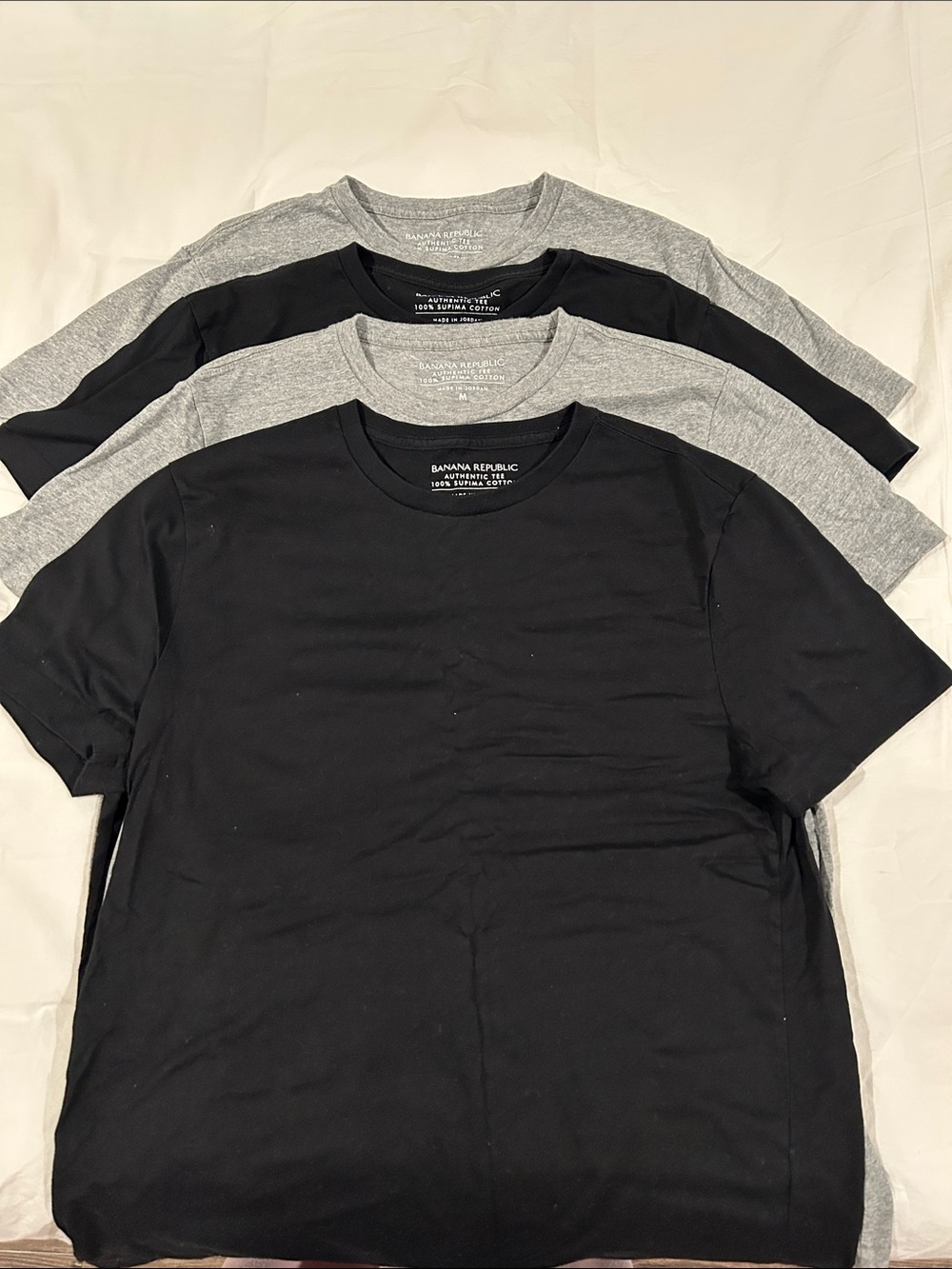 Banana Republic Men’s Crew Neck T-Shirt 4 Set - Black & Light Gray(M)